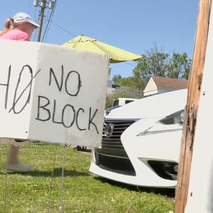 Parking crunch helped by neighbors, shuttles near Churchill Downs for Derby weekend